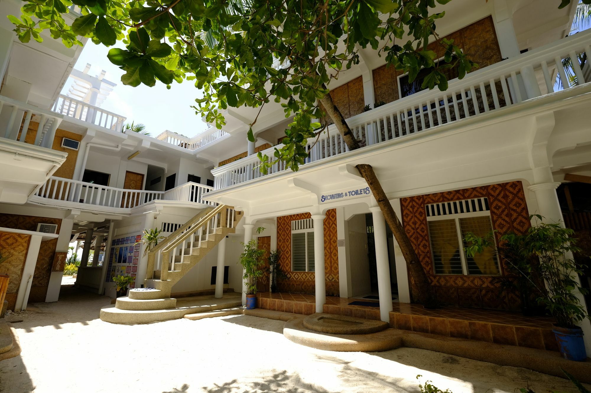 Malapascua Exotic Island Dive & Beach Resort Exterior foto